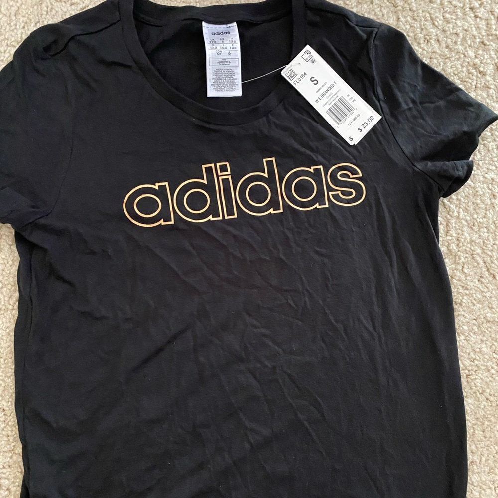 Adidas T-shirt